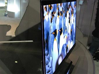 OLED- LG   CeBIT 2009.    engadget.com