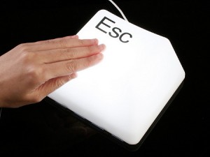 USB    Esc