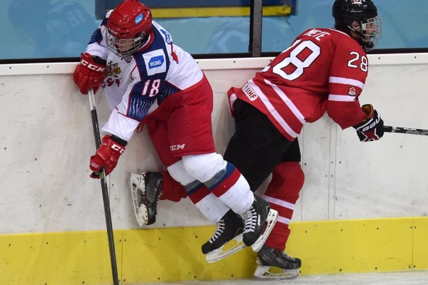 Юниорская сборная России по хоккею уступила Финляндии на Мировом Кубке вызова