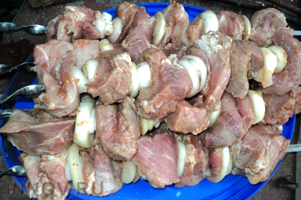 По словам Топилина, в потребительскую корзину добавят мяса и рыбы