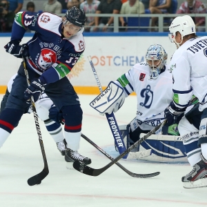 «Торпедо» в Москве не смогло обыграть «Динамо»
