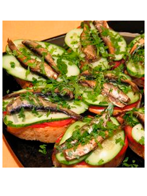 Вкусные закуски: Бутерброды "Шпроты в сугробе"