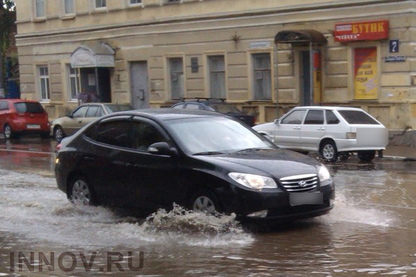 Ливень в Нижнем Новгороде: как утопить свою машину в центре города