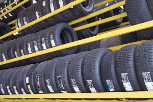 Преимущества приобретения дисков и шин в интернет-магазине