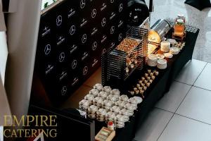 Организация выездного мероприятия: формат, площадка, меню и экономика проекта без рисков