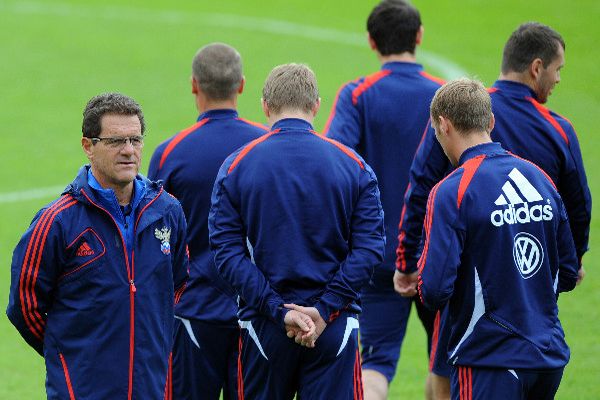 В интернете начали собирать деньги для увольнения Капелло