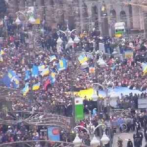 Оппозиционеры захватили мэрию и Дом профсоюзов в Киеве