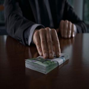 Взятка за бездействие против игорного бизнеса