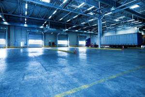 Промышленные полы: ключевые аспекты выбора и применения