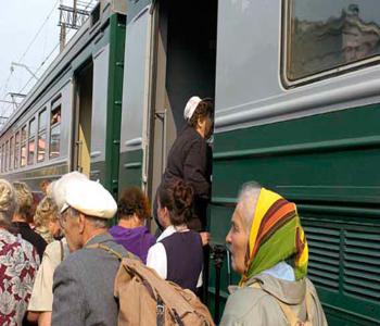 Пенсионерам, возможно, продлят период льготного проезда в ж/д транспорте