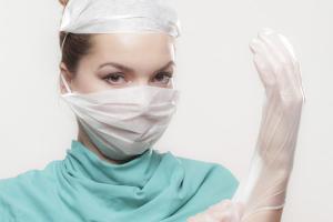 Одноразовые перчатки: востребованность продукции как в медицине, так и в повседневной жизни