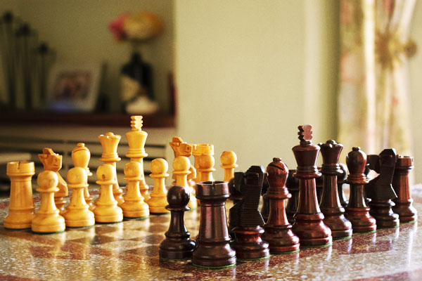 Прагнанандха против Магнуса Карлсена: первая партия закончилась вничью