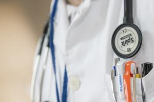 Причины необходимости и способы получения лицензии на медицинскую деятельность в России в 21 веке
