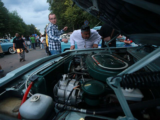 Раритетные автомобили выехали на улицы Нижнего Новгорода(фото)