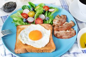 Три причины, почему вам необходимо завтракать: объясняет диетолог Ружута Дивекар