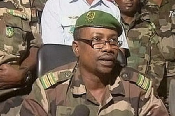 Военные Нигера заявили о смещении президента страны и закрытии границ 