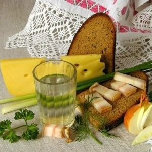 Утренний обзор 31 января: о Дне Рождении Водки и изгнании ведьм!