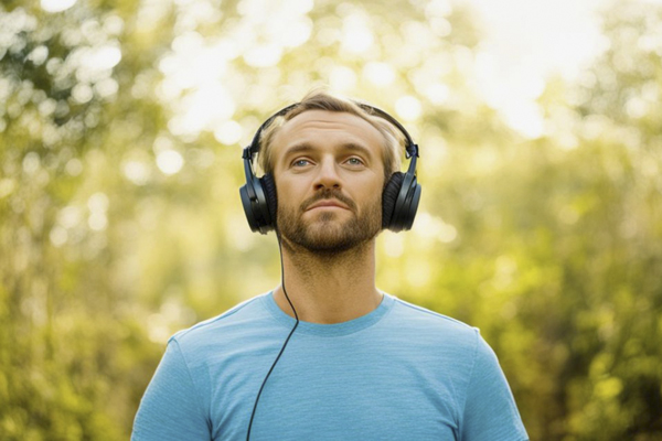 Нейросессии Интераура: разработаны аудионастрои на основе нейростимуляции для освобождения от прошлого и жизни в настоящем