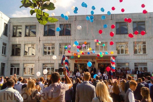 Будущие выпускники сегодня досрочно пишут ЕГЭ по русскому языку 