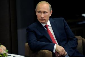 Владимир Путин предложил активнее использовать рубль в международных расчетах