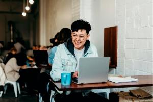 EasyStaff интегрировала сервисы Payroll, Invoice и Connect под единым брендом