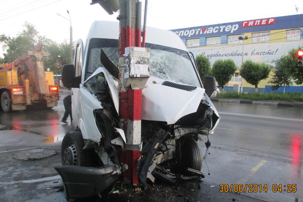 12 people are injured due to accident in Nizhniy Novgorod, Russia