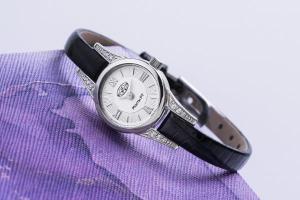 На что обратить внимание при подборе мужских или женских именных часов