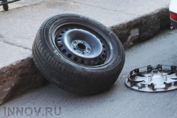 В Эстонии во время ралли автомобиль врезался в толпу людей