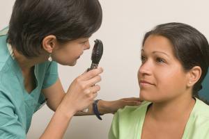 Что может выявить диагностика зрения: основные заболевания и их симптомы