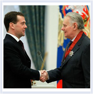 
Дмитрий Медведев вручил ордена, медали, дипломы о присвоении почётных званий 36 гражданам России.
