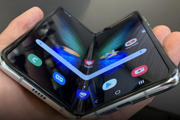 Российский рынок не оценил Samsung Galaxy Fold
