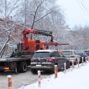 С улиц Нижнего Новгорода убрали припаркованные не в тех местах автомобили