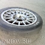 Водитель "БМВ", только что севший за руль, сбил двоих мужчин насмерть