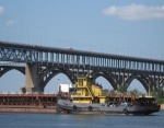 В Борский наплавной мост на полном ходу врезался теплоход