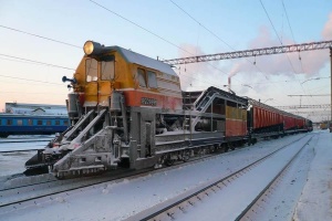 Горьковскую железную дорогу очистят снегоуборочные поезда