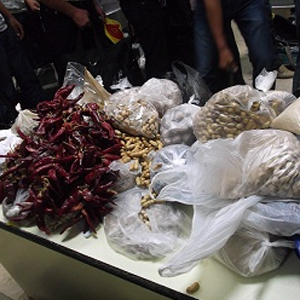 Более 200 кг подкарантинной продукции изъято в Нижегородском аэропорту