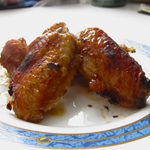 Горячие мясные закуски: Куриные крылышки в меду