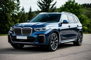 BMW X7: флагманский внедорожник, переопределяющий комфорт