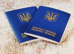 Россияне будут ездить на Украину по загранпаспортам