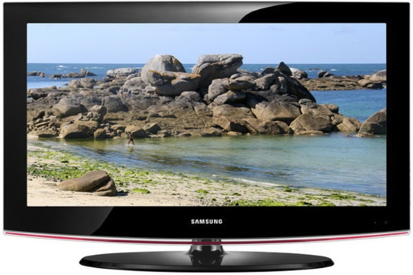 Компания Samsung выпустит телевизор, меняющий форму