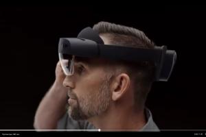 Microsoft представила очки смешанной реальности