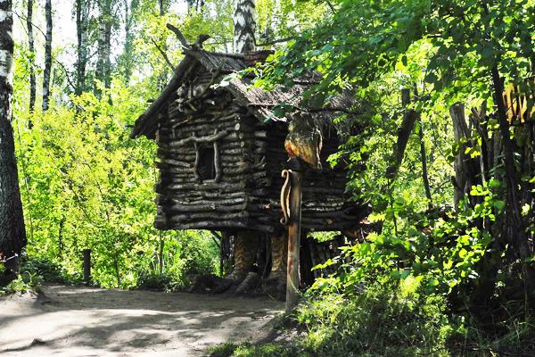 Баба Яга – женщина-змея и родня индийских монстров