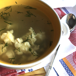 Куриный бульон с клецками