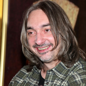 Медики установили причину смерти лидера группы «Король и шут»