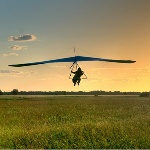 В Нижнем Новгороде упал дельтаплан