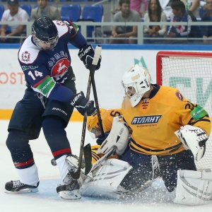 «Торпедо» победило подмосковный «Атлант»