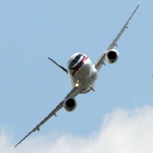 Superjet-100 с 48 пассажирами на борту совершил вынужденную посадку в Челябинске