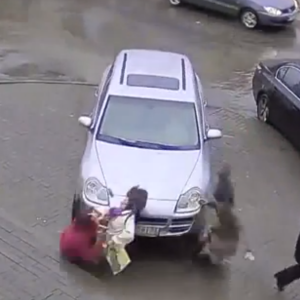 Против водительницы Porsche возбудили уголовное дело