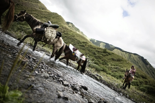 Red Bull Highland Wake – головокружительные трюки Никиты Мартьянова на горном озере (фото)