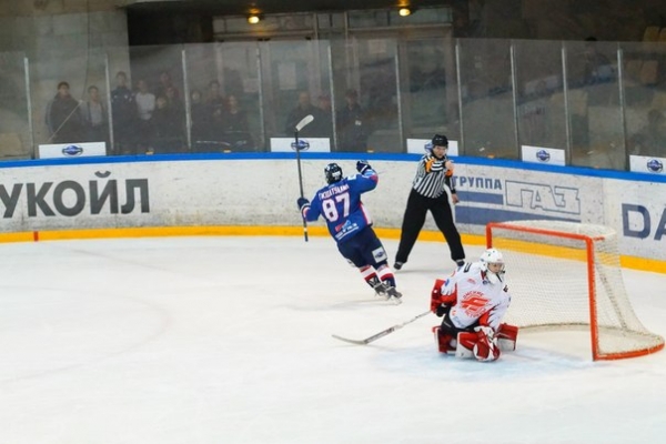 команда чайка нижний новгород. мхл нижний новгород. омские ястребы хоккейный клуб. мхк чайка нижний новгород. мхк чайка нижний новгород.